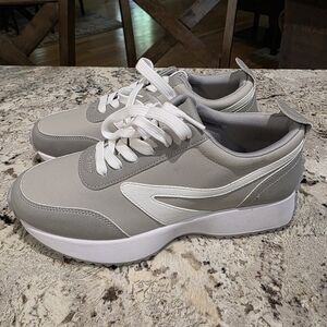 Dolce Vita Sneakers-NWT